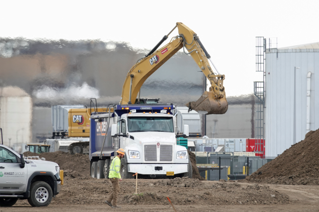 Construction continues on Elon Musk's xAI supercomputer Project Colossus in Memphis, Tennessee, U.S. April 11, 2025. REUTERS/Karen Pulfer Focht